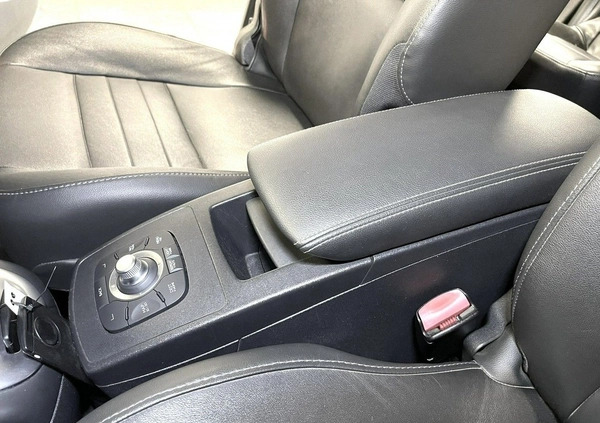 Renault Grand Scenic cena 33800 przebieg: 200000, rok produkcji 2012 z Police małe 631